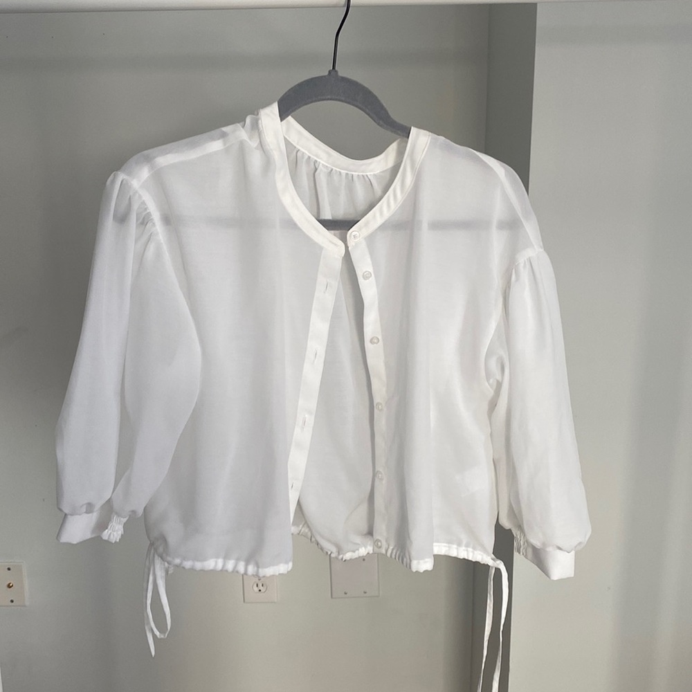 GU Japan Cropped Sheer Button Up (Women’s Large)